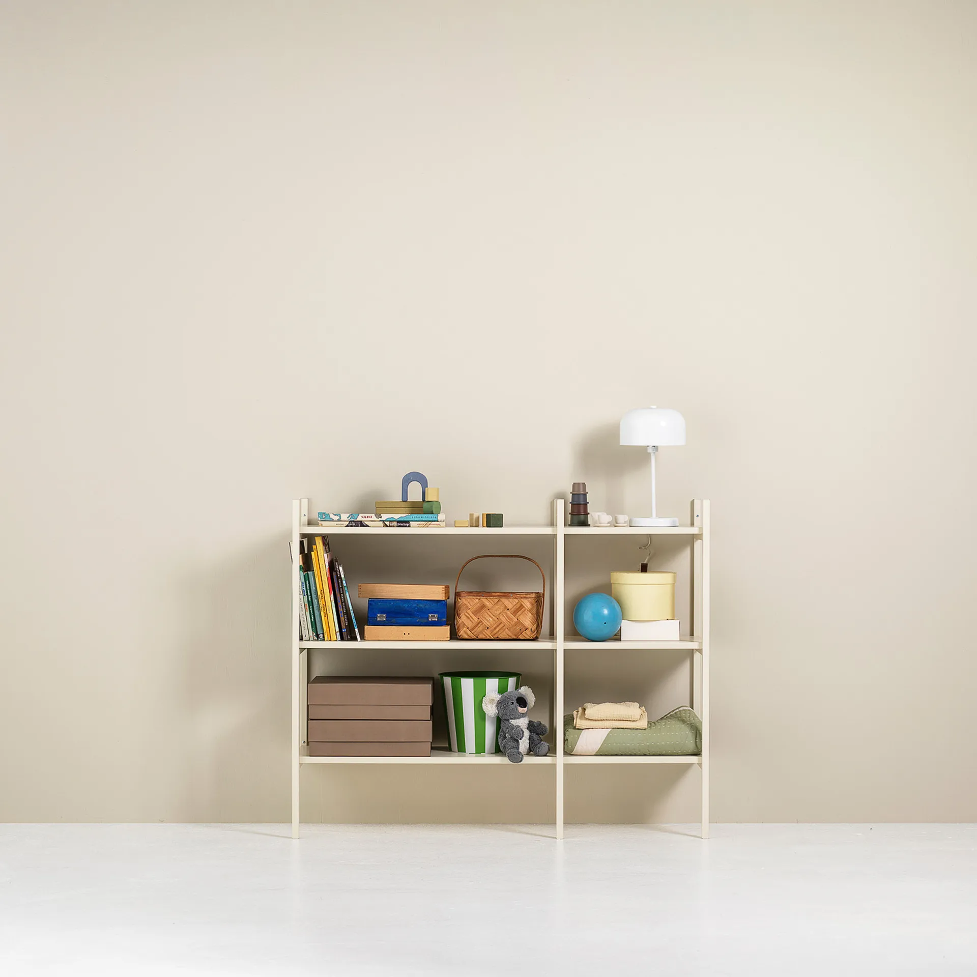 Portal kleine boekenkast, Off white, 123 cm,  TÔNN furniture