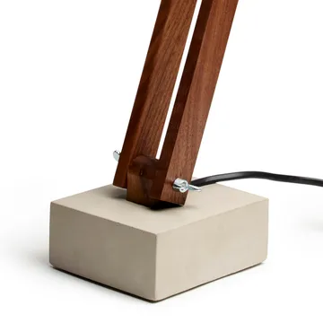 Tove Adman bureaulamp - beton-walnoot - Tove Adman