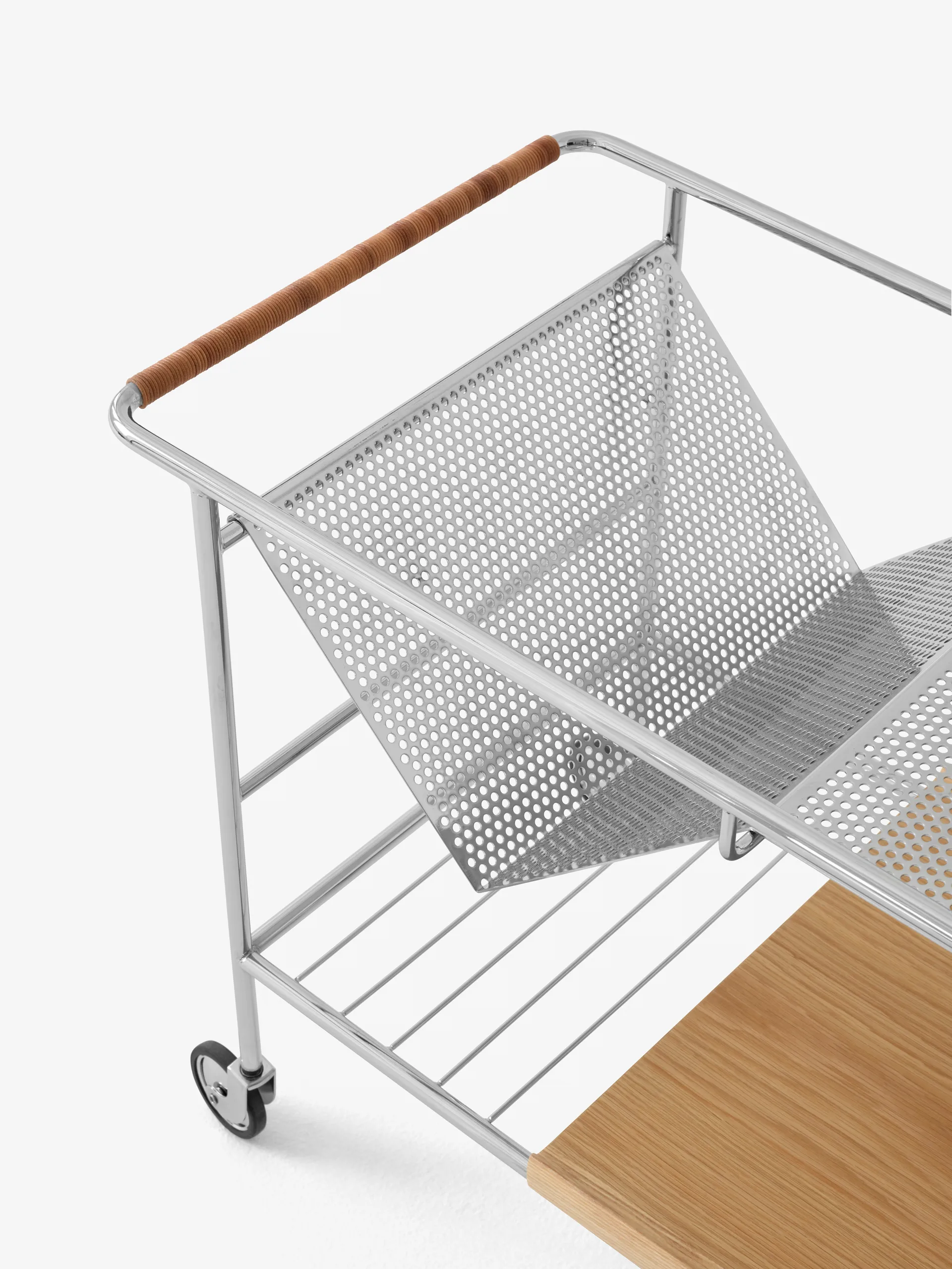 Alima opbergtrolley gelakt eikenhout, Chrome & lacquered oak &Tradition