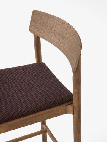 Betty TK14 Counter Chair barkruk 65 cm - Sisu 0785-gerookte eik - &Tradition