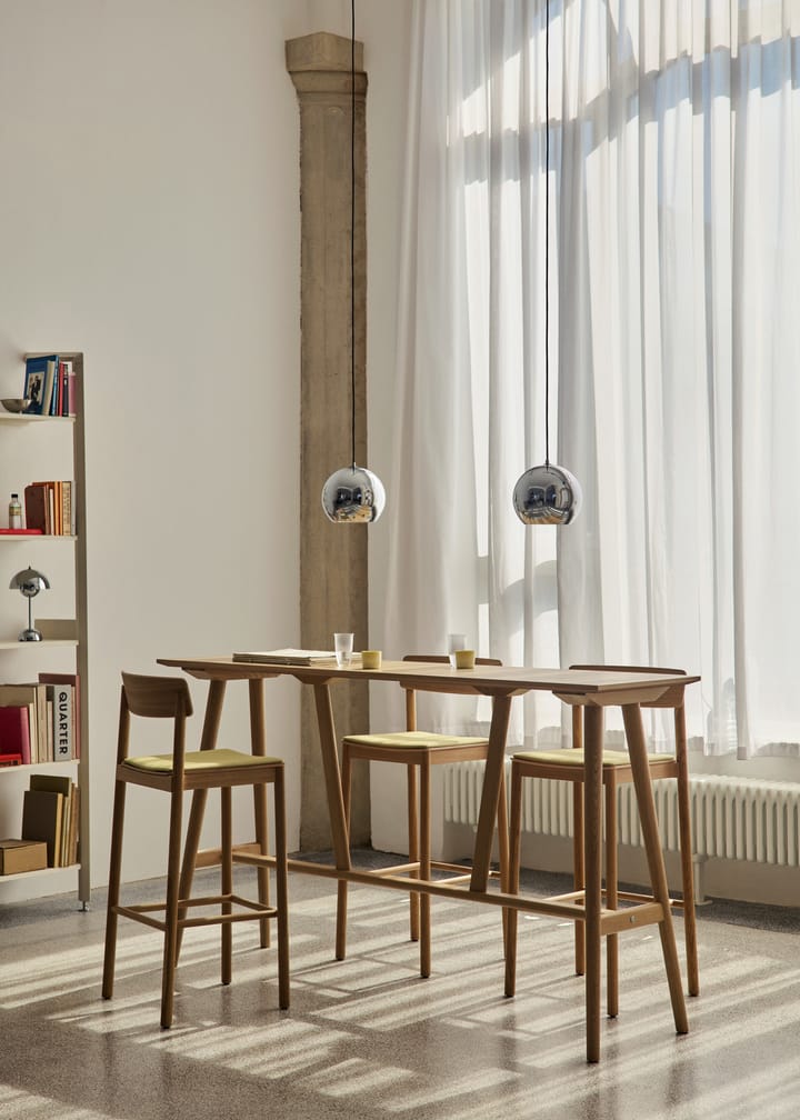 Betty TK17 Bar Chair barkruk 75 cm, Fuse 0421-gelakt eikenhout &Tradition