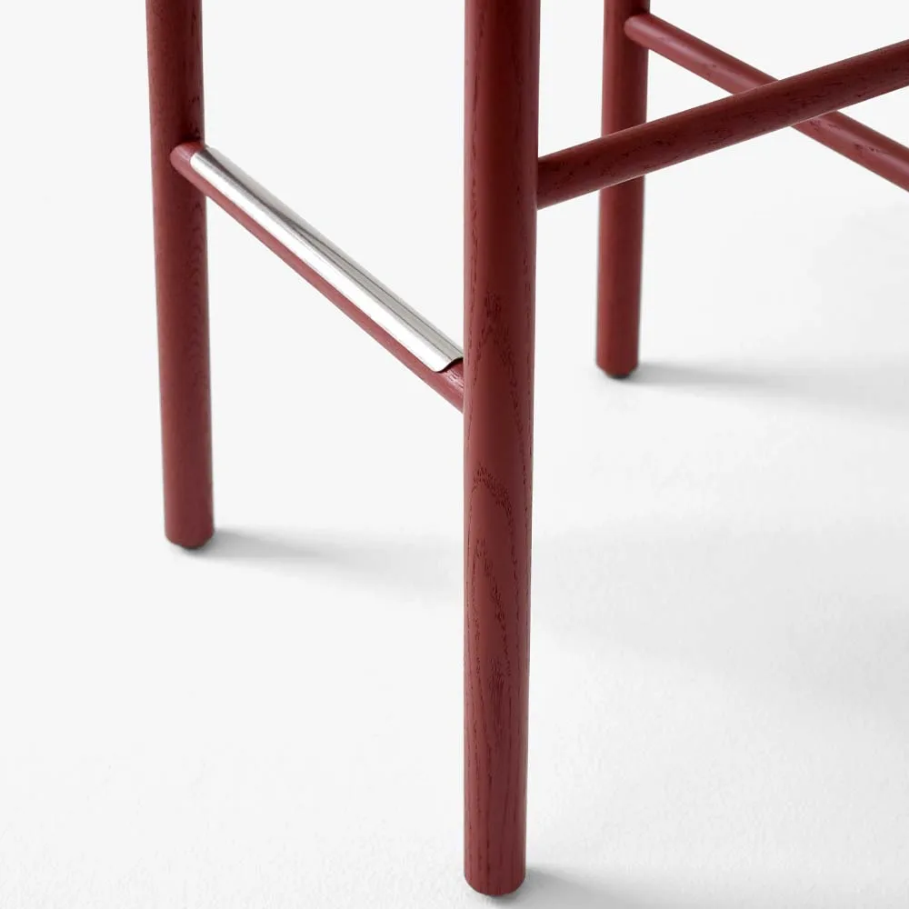 Betty TK8 barkruk, black, natuurkleurige gevlochten linnen zitting &Tradition