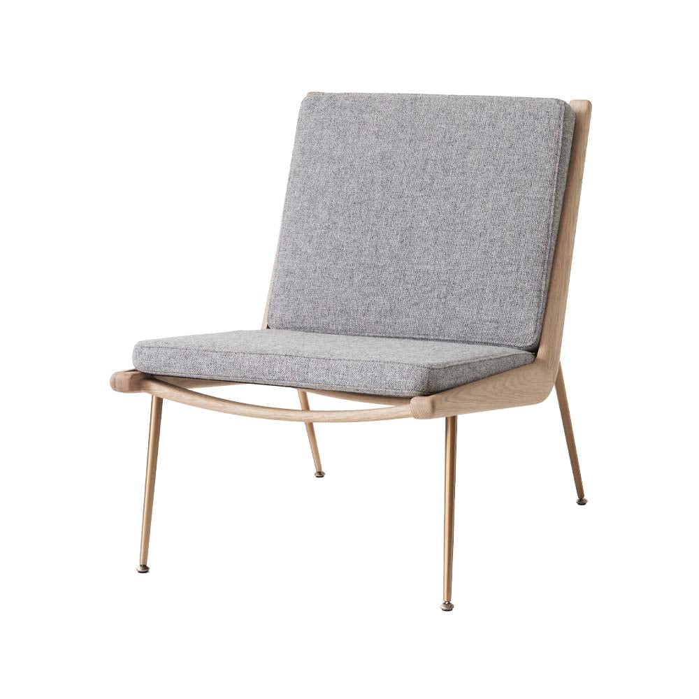 &Tradition Boomerang HM1 fauteuil stof hallingdal 130 grijs, witgeoliede eikenhouten poten