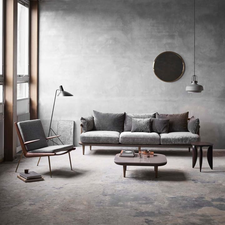 Boomerang HM2 fauteuil, Hallingdal 130 grijs, geolied walnoothout &Tradition