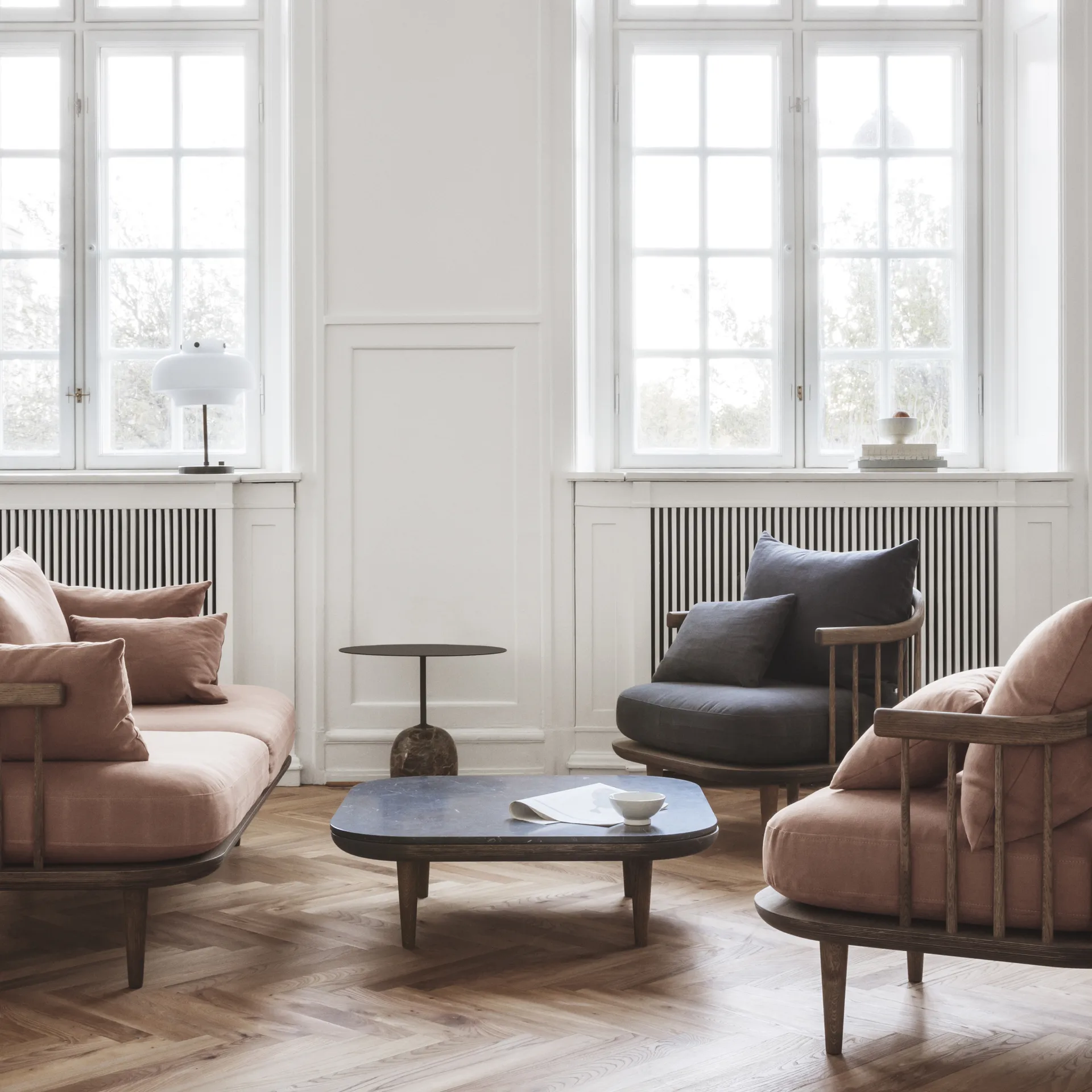 Copenhagen tafellamp SC13, opaalglas-messing &Tradition