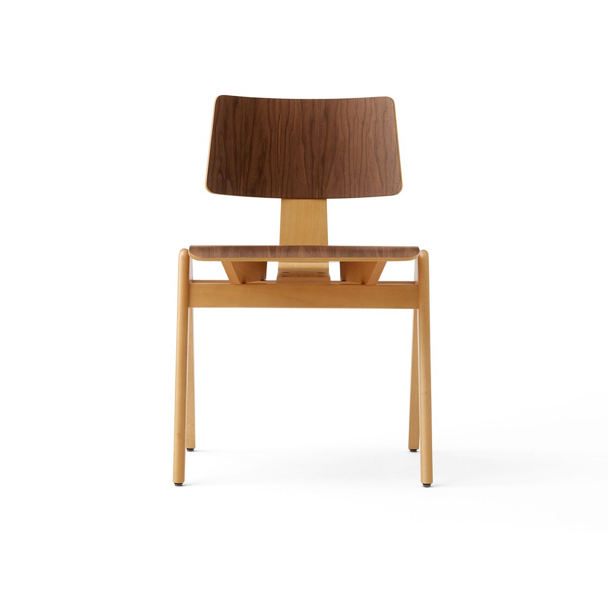 &Tradition Daystak RD1 bijzetstoel Beech-walnut | Scandinavisch Interieur | Stoelen | Beige