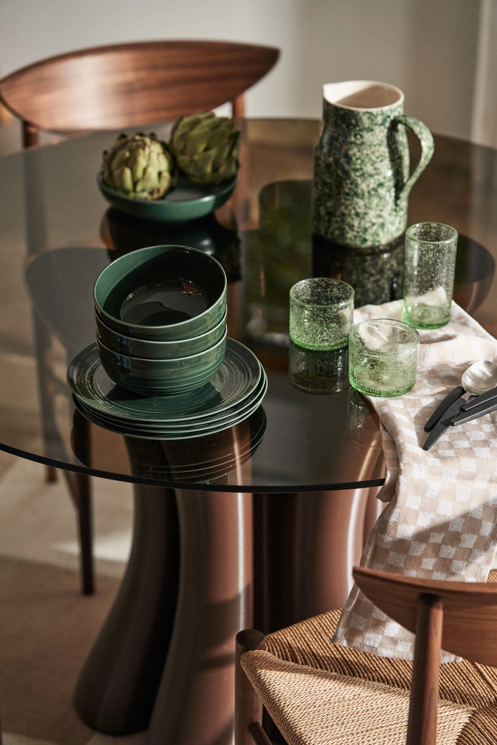 Drawn stoel HM3, Walnoot &Tradition