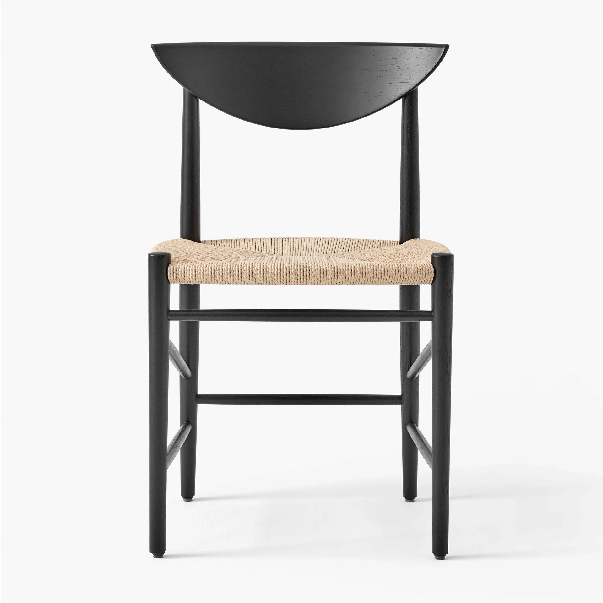 Drawn stoel HM3, Zwart eikenhout &Tradition