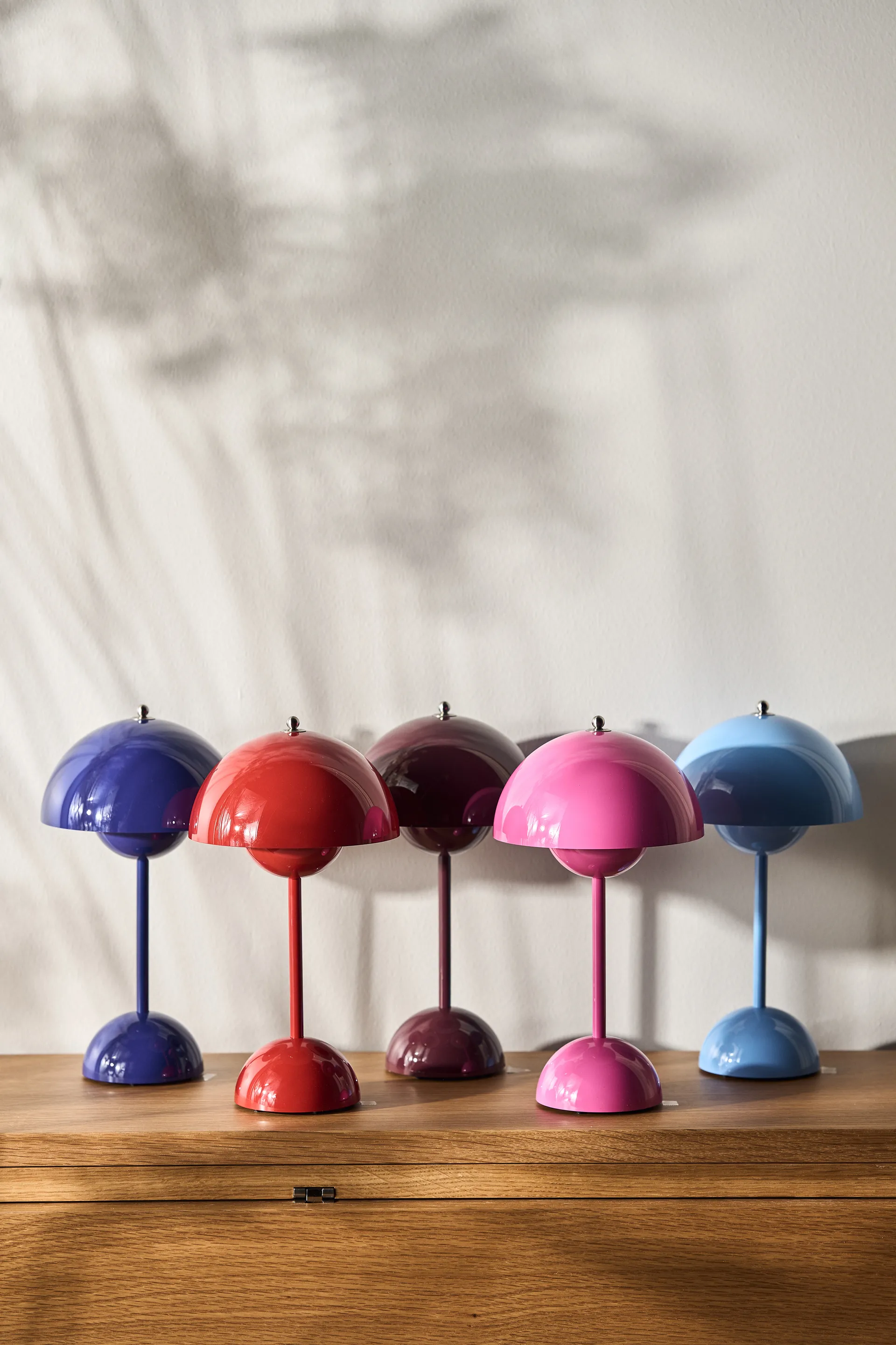 Flowerpot portable tafellamp VP9, Vermilion red &Tradition