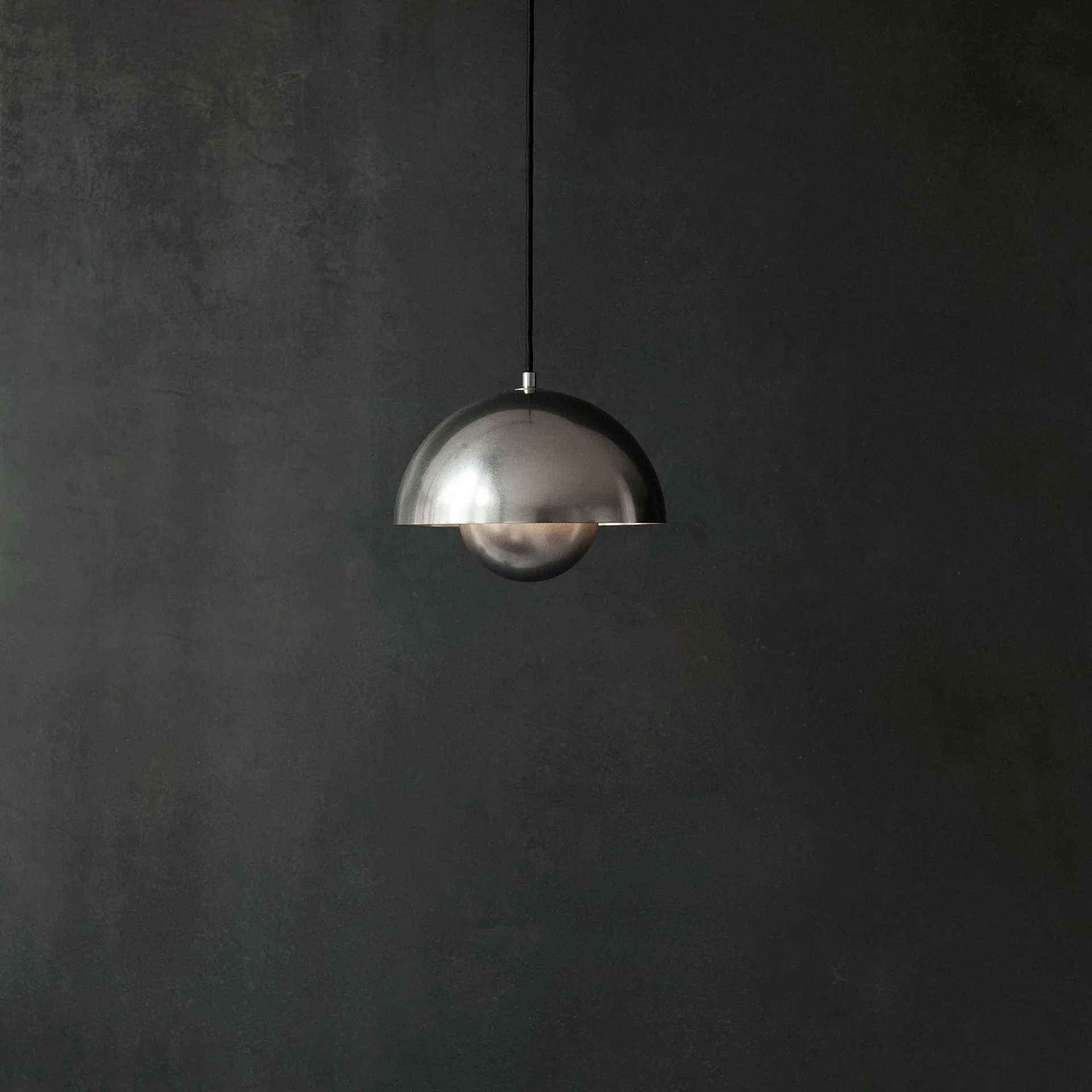 Flowerpot VP1 hanglamp Anniversary Edition, pewter &Tradition