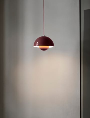 FlowerPot  VP1 hanglamp - Dark plum - &Tradition
