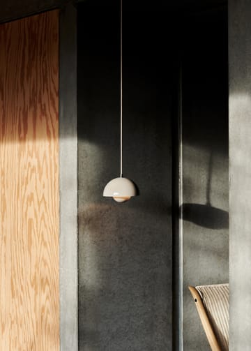 Flowerpot VP10 hanglamp - Grey beige - &Tradition