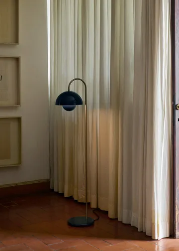 Flowerpot VP12 vloerlamp - Steel blue - &Tradition