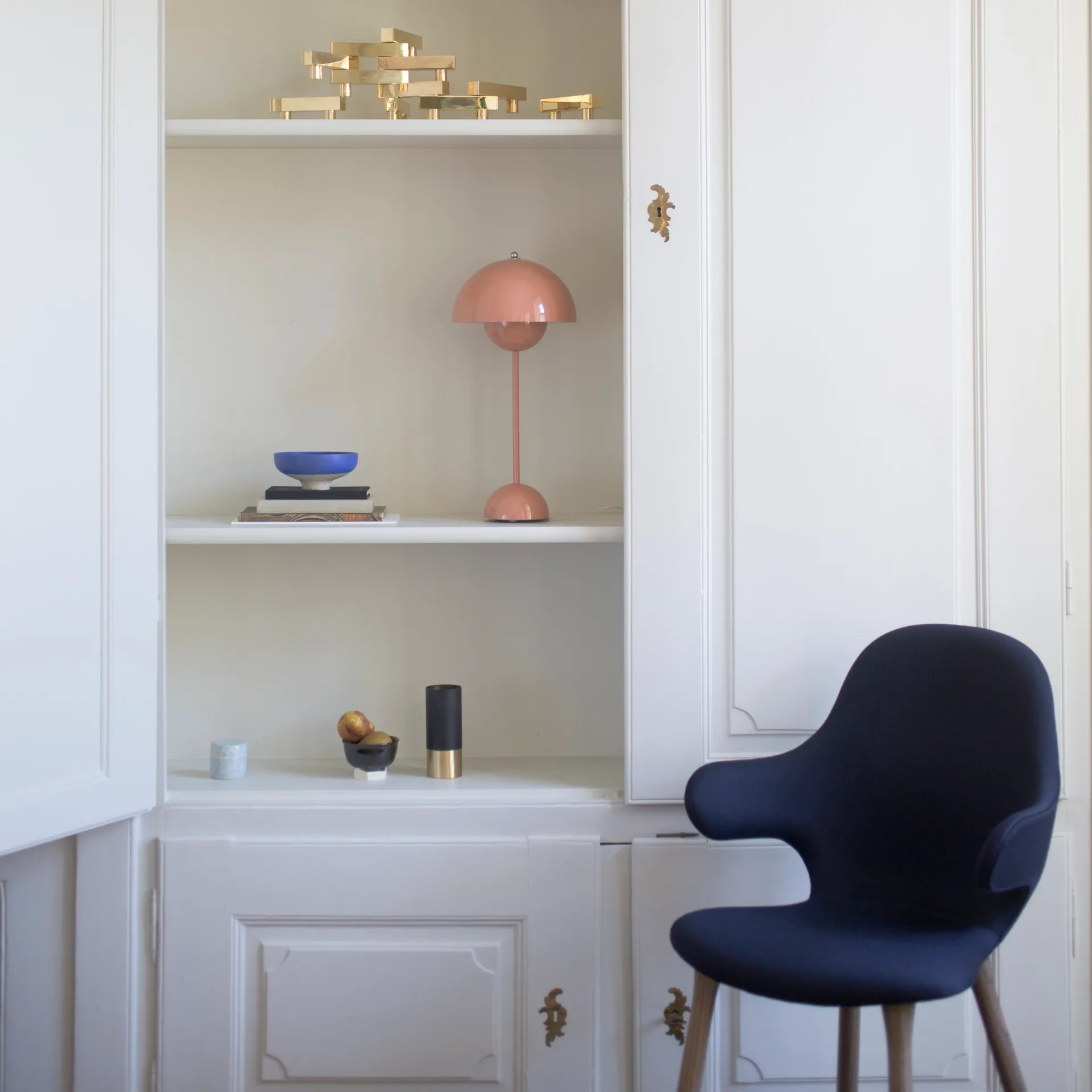 FlowerPot VP3 tafellamp, beigerood &Tradition