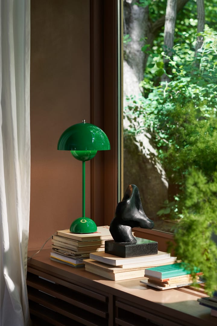 FlowerPot VP3 tafellamp, Signal green &Tradition