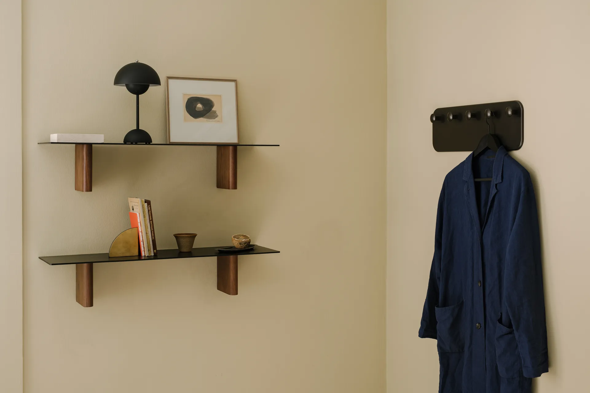 Flowerpot VP9 draagbare tafellamp, Matt black &Tradition