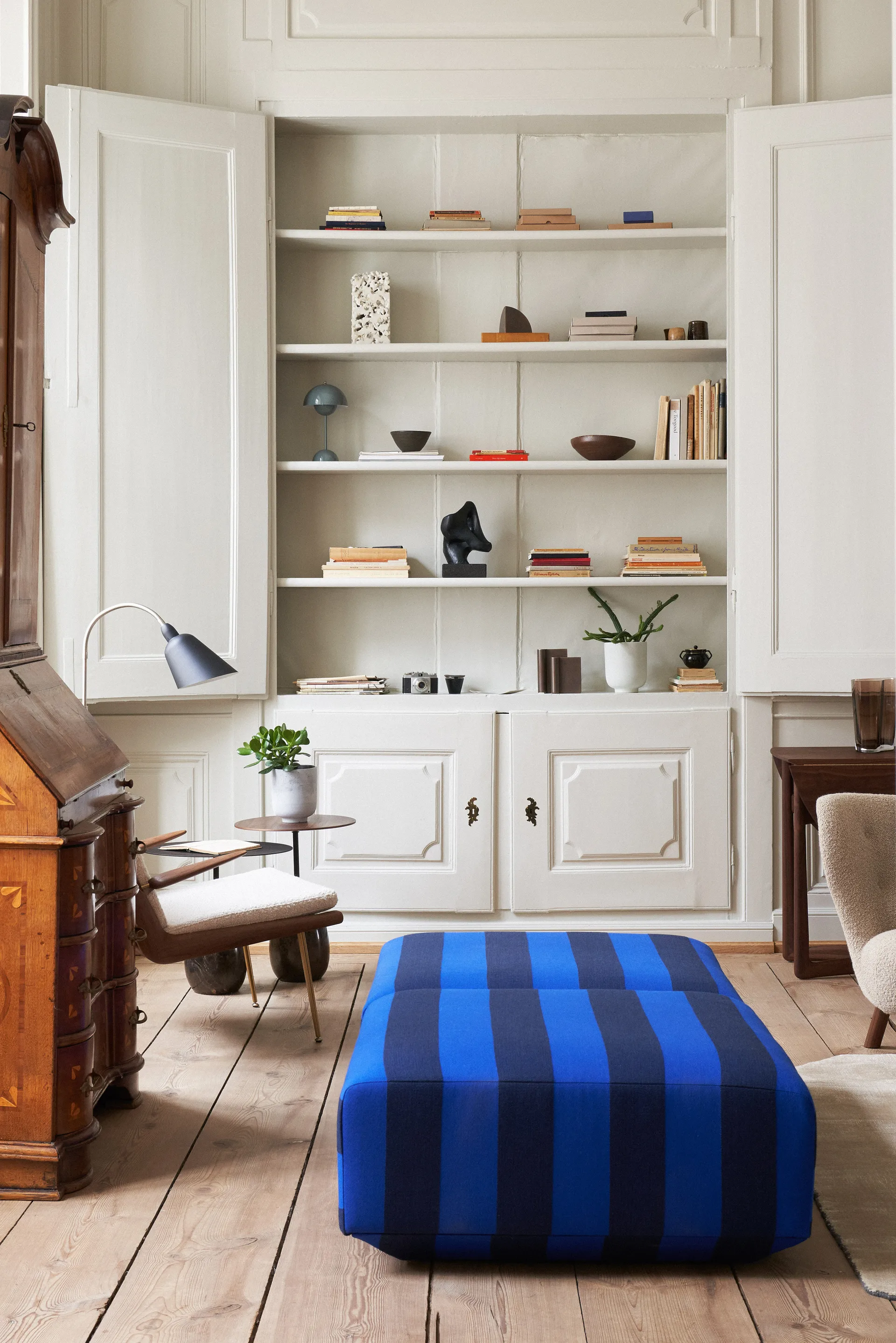 Flowerpot VP9 draagbare tafellamp, Stone blue &Tradition