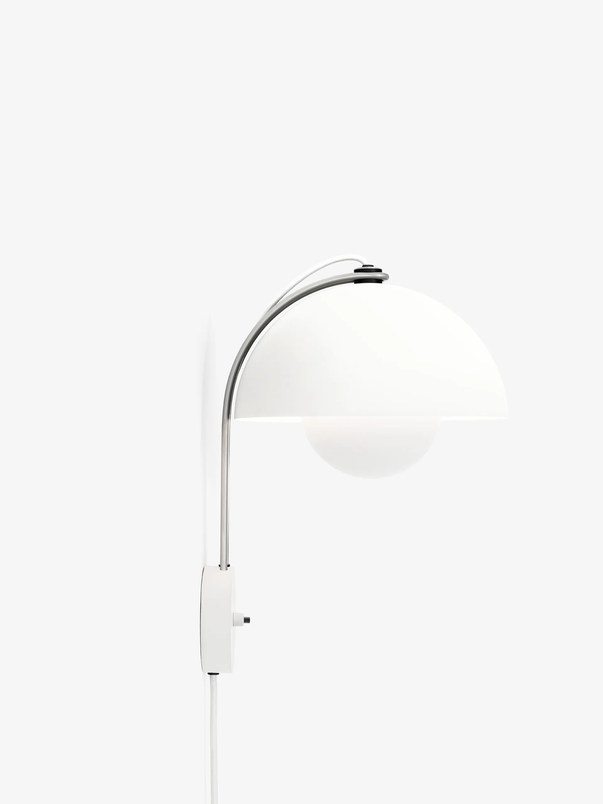 Flowerpot wandlamp VP8, Matt white &Tradition