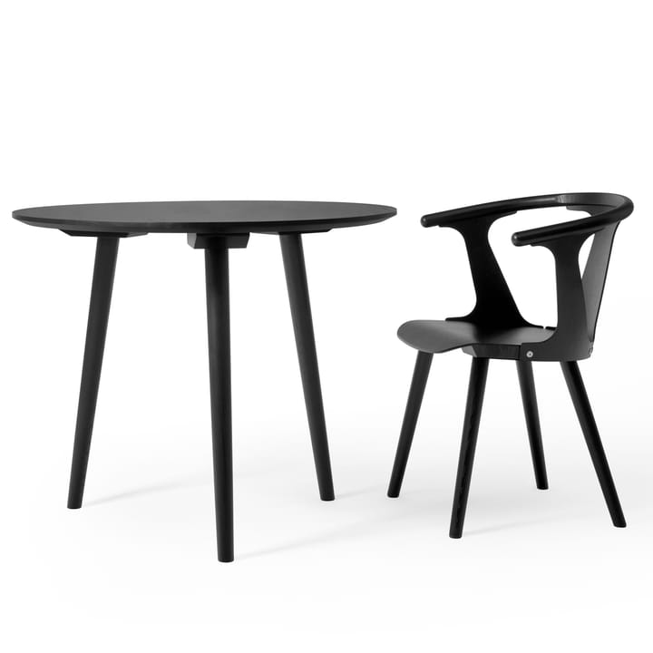 In Between tafel SK3, Zwartgelazuurd eikenhout &Tradition