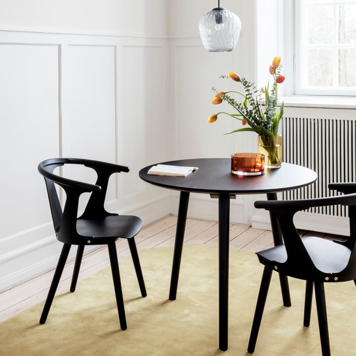 In Between tafel SK3, Zwartgelazuurd eikenhout &Tradition
