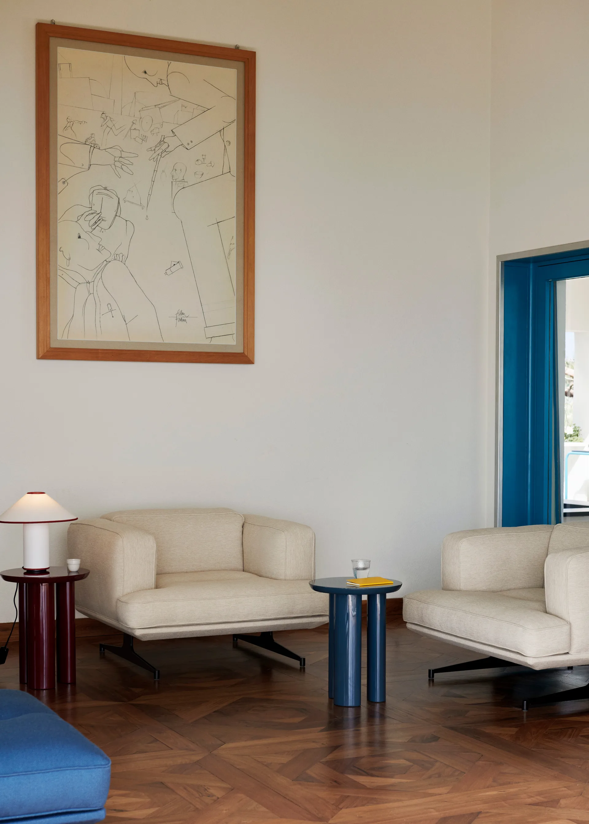 Inland AV21 fauteuil, Clay 0011-warm black &Tradition