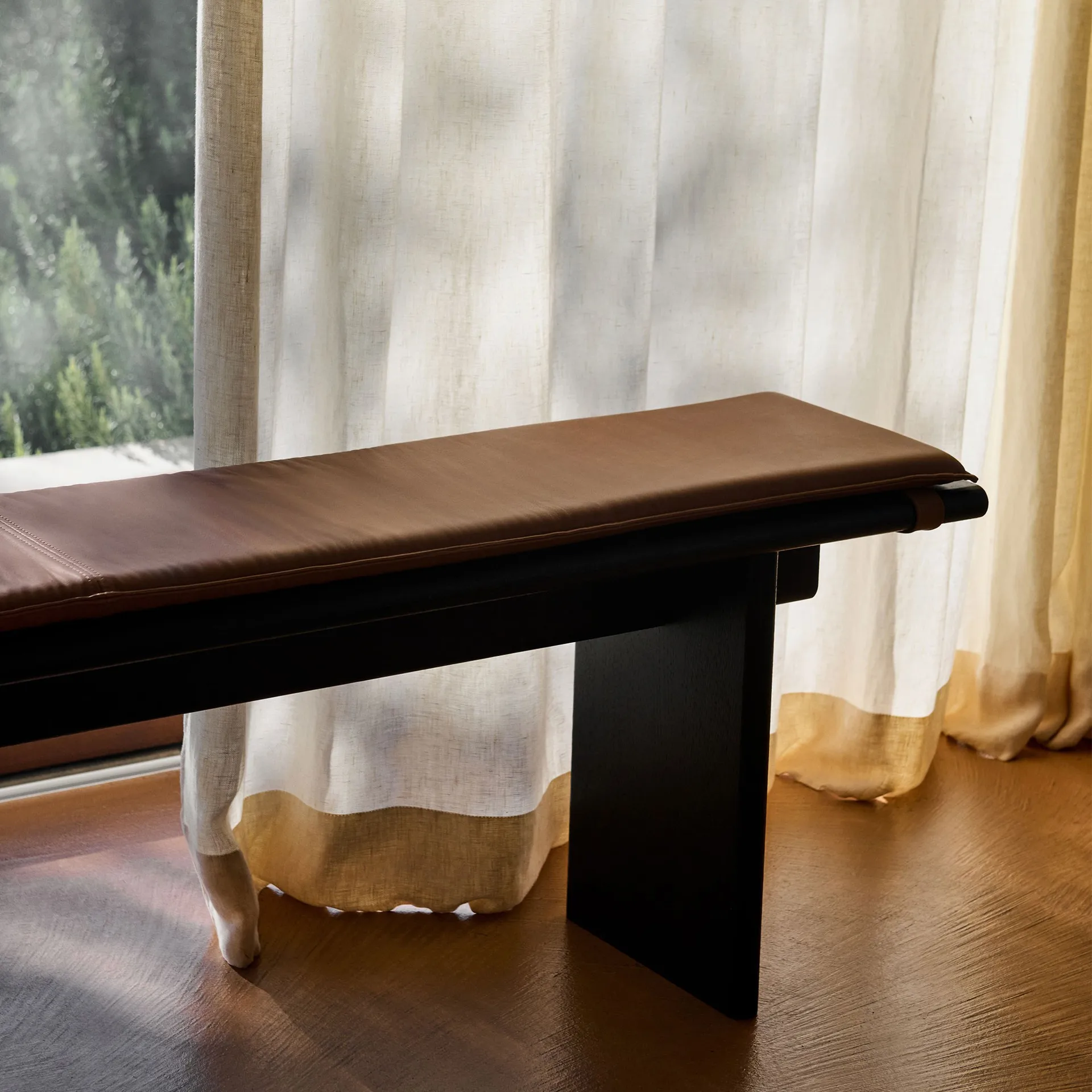 Ita OS6 bankje 230 cm, Dark stained oak &Tradition