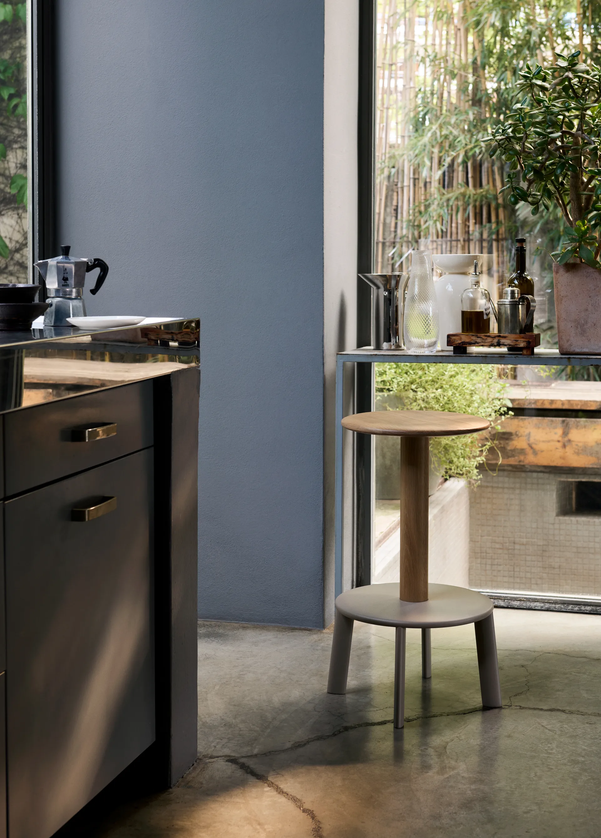 Massif AV39 barkruk, Dark stained oak-warm &Tradition