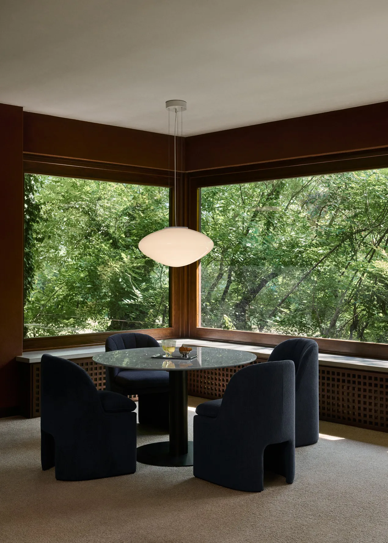 Mist AP20 hanglamp Ø56 cm, White-opal glass &Tradition