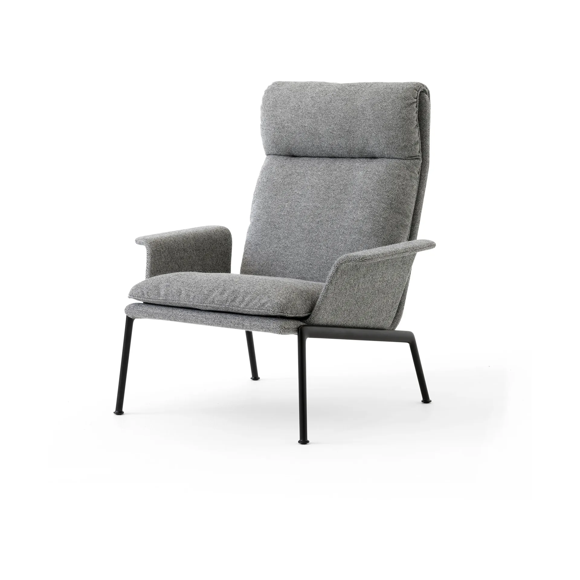 Muno LN17 High back loungefauteuil, Warm black-Hallingdal 0126 &Tradition