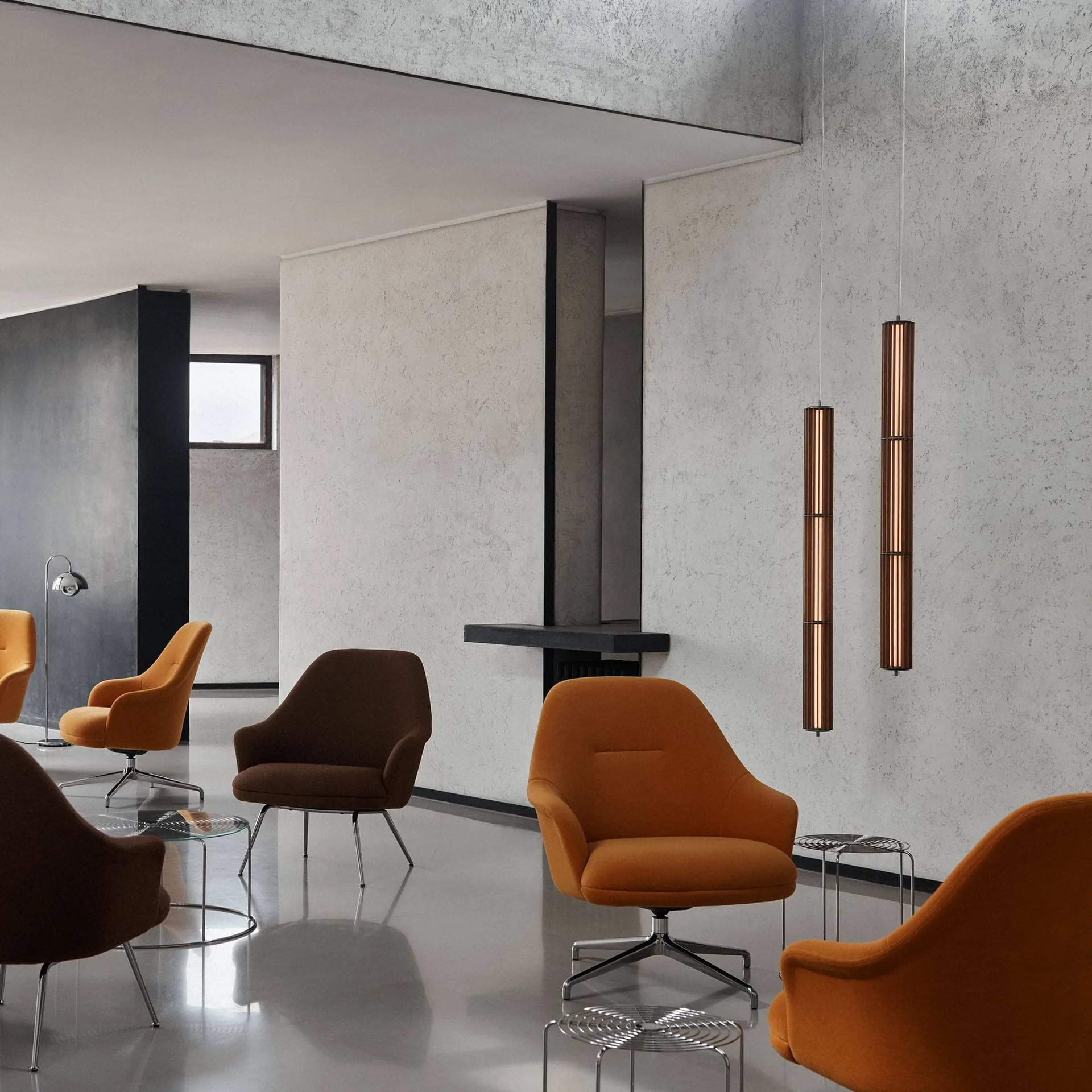 Numbra TY1 hanglamp, Gelakt eiken-getrommeld aluminium &Tradition