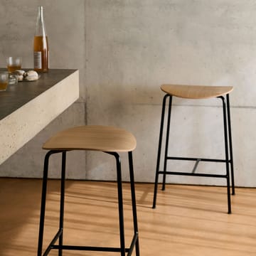 Pavilion AV38 barkruk 79 cm - Black-lacquered oak - &Tradition