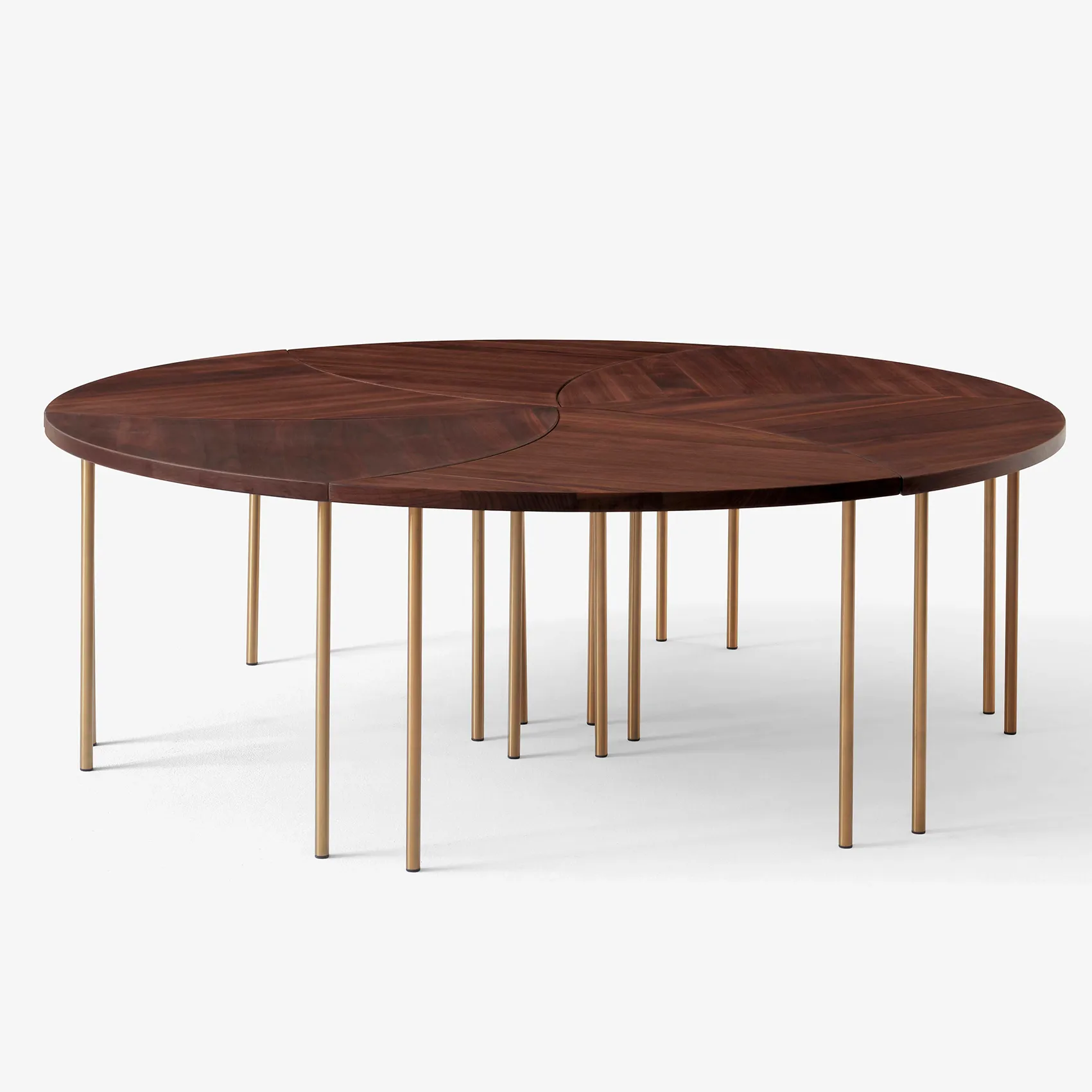 Pinwheel bijzettafel HM7, Walnoot &Tradition