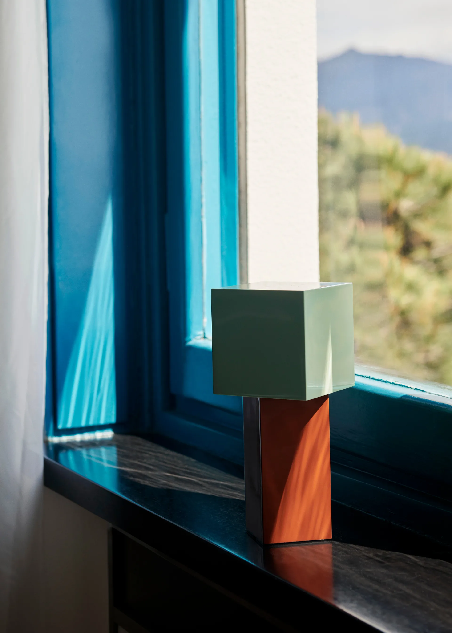 Pivot ATD7 draagbare lamp, Rusty mint &Tradition