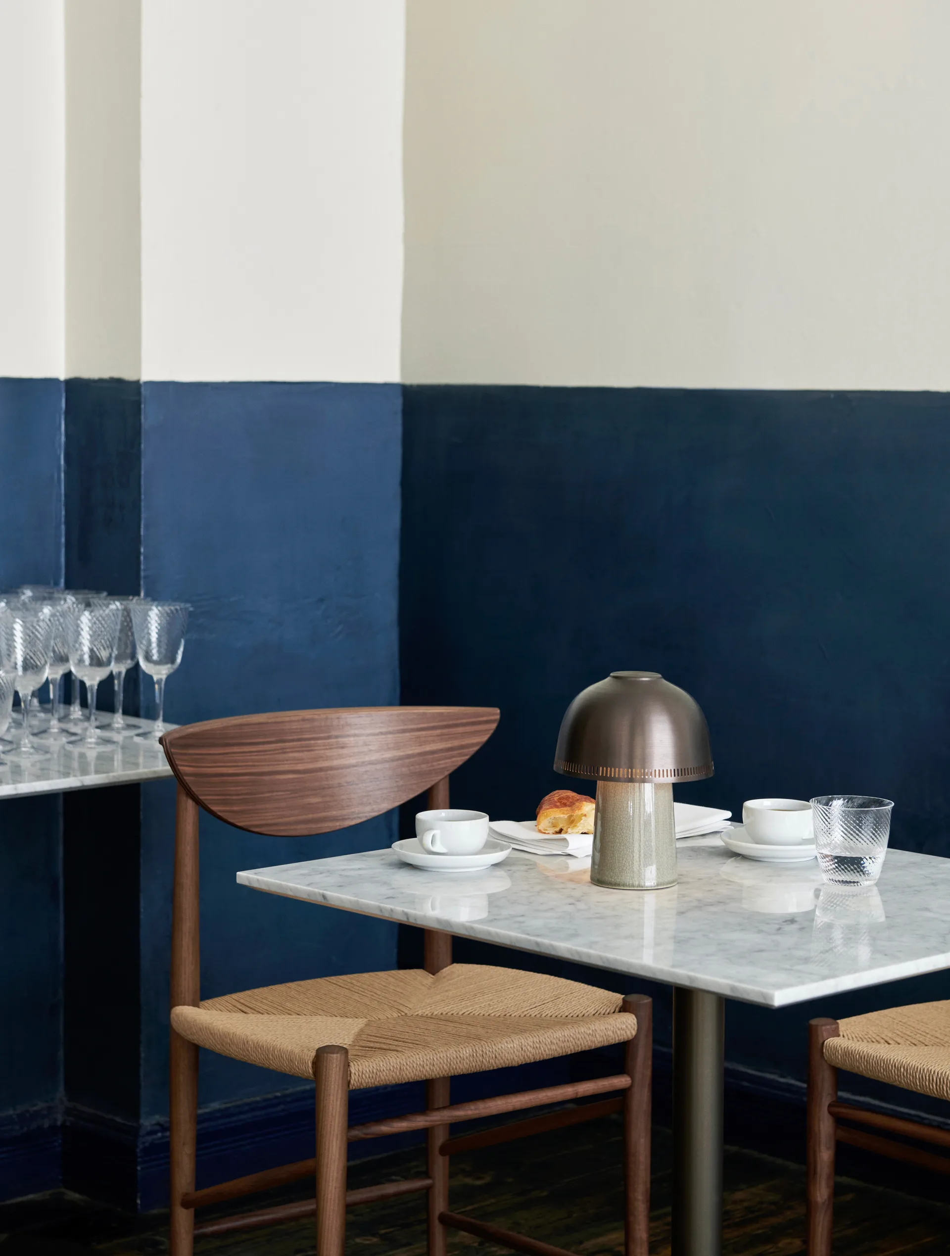 Raku SH8 tafellamp, Beige Grey & Bronze &Tradition