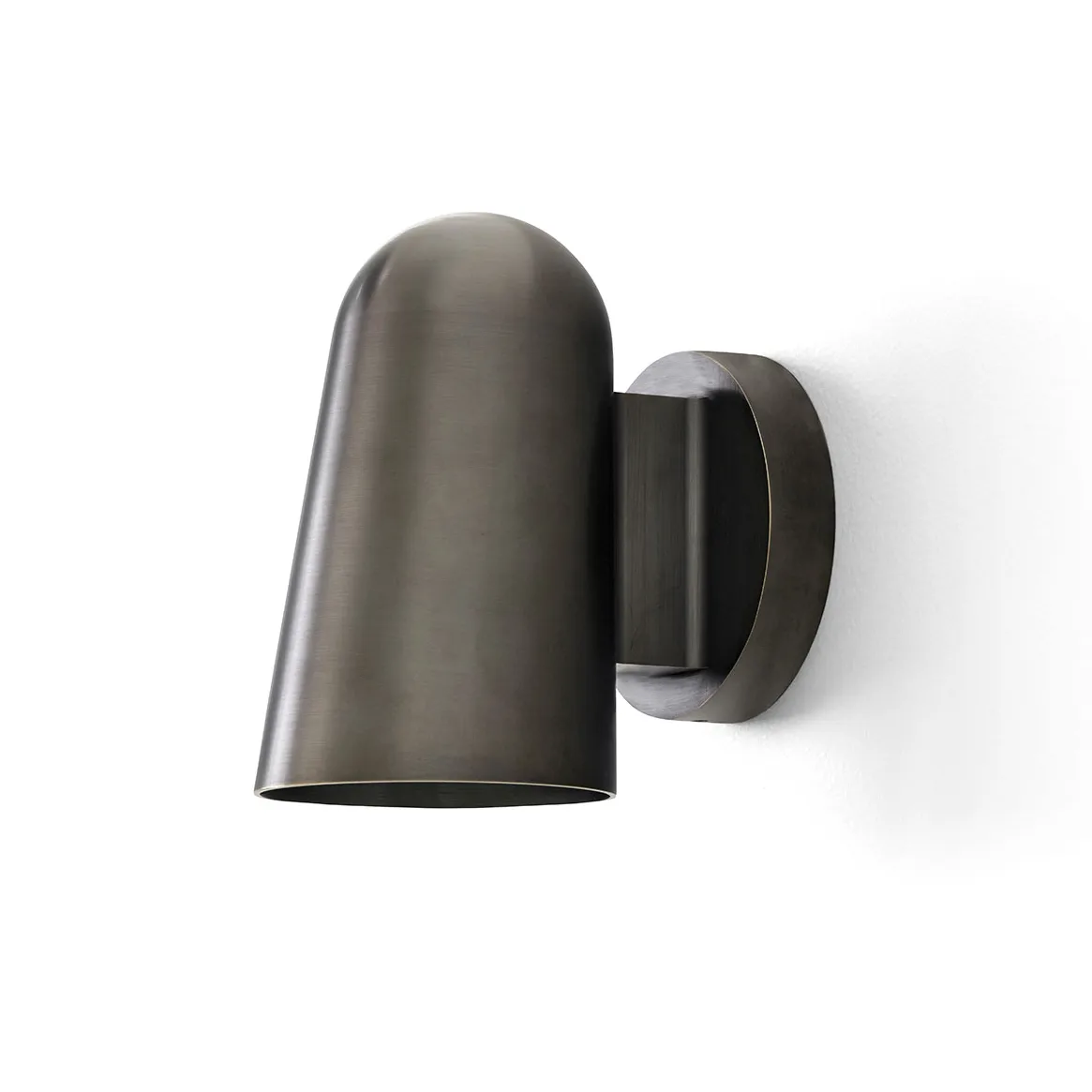 Solid SC105 wandlamp, Bronzed brass &Tradition