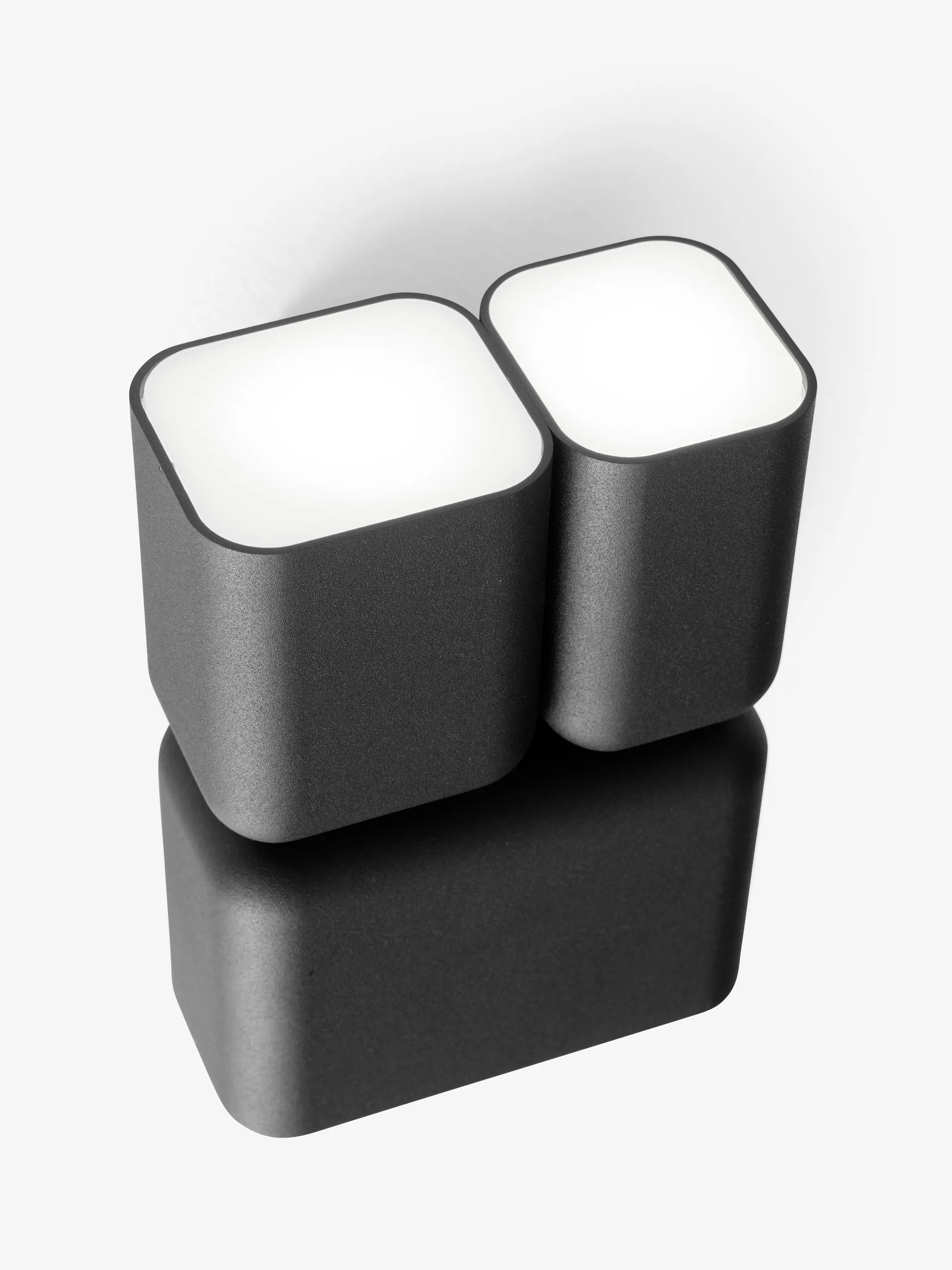 Tabata LN10 wandlamp, Zwart &Tradition