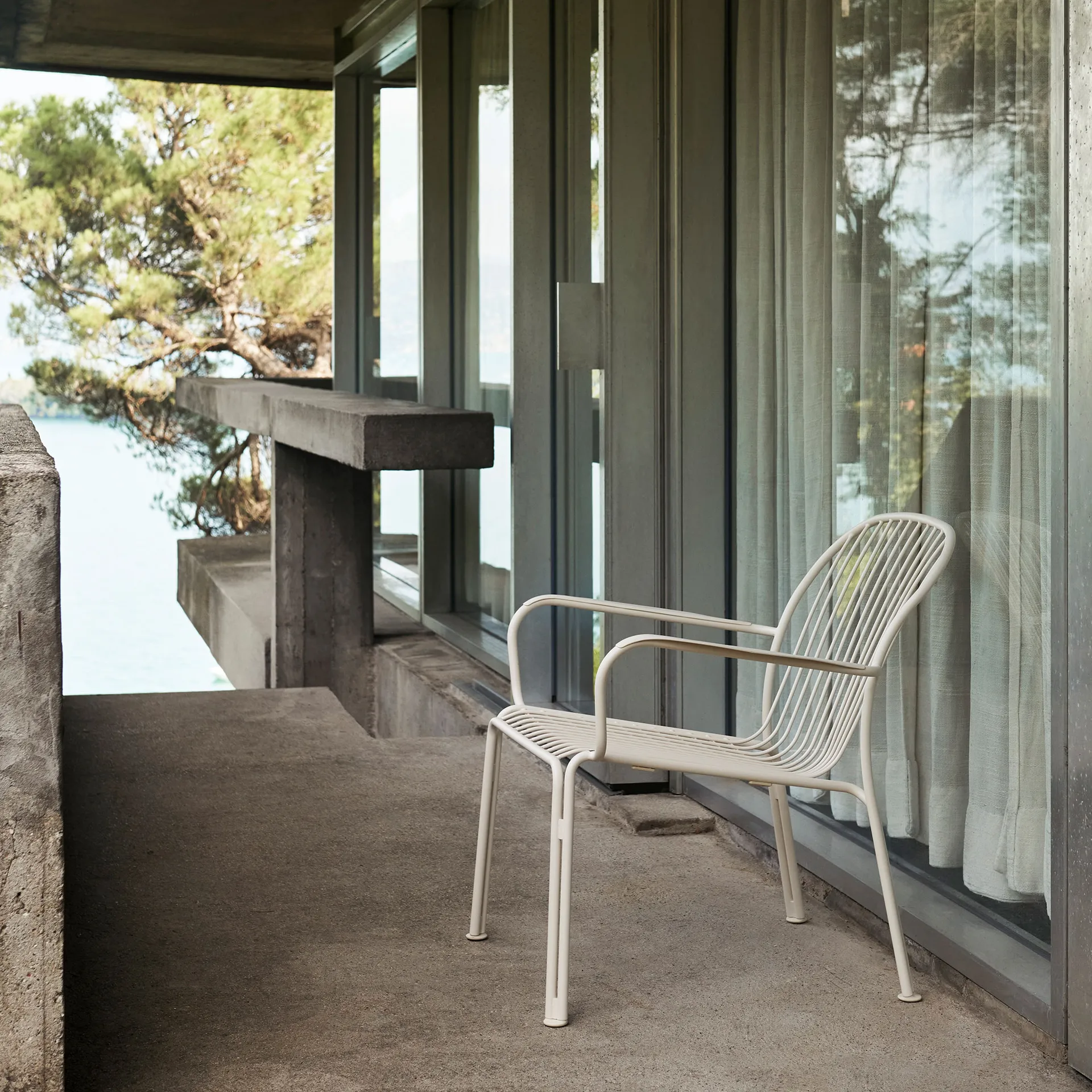 Thorvald SC101 lounge stoel, Ivory &Tradition