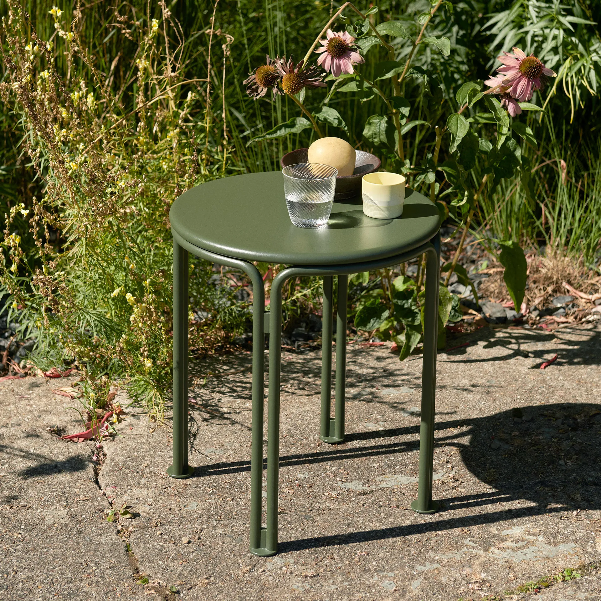 Thorvald SC102 bijzettafel, Bronze green &Tradition