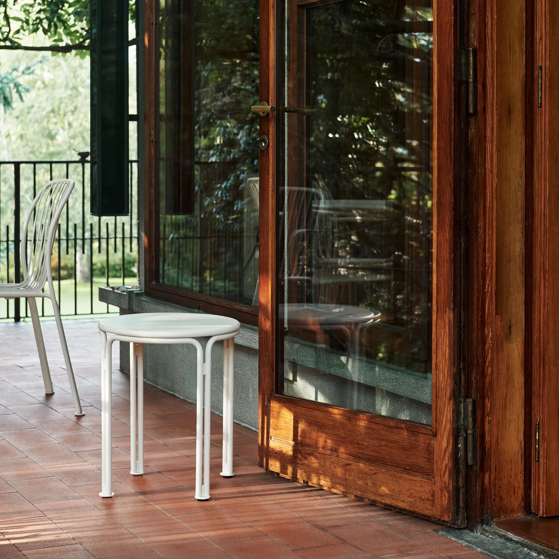 Thorvald SC102 bijzettafel, Ivory &Tradition