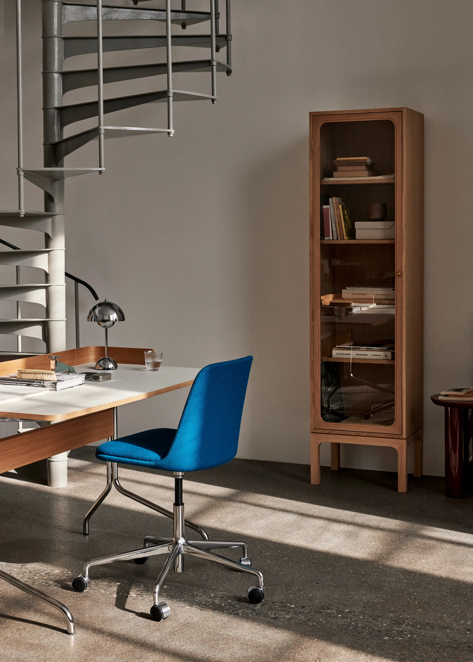 Trace SC87 vitrinekast 50x192x40 cm, Natural natural oak &Tradition