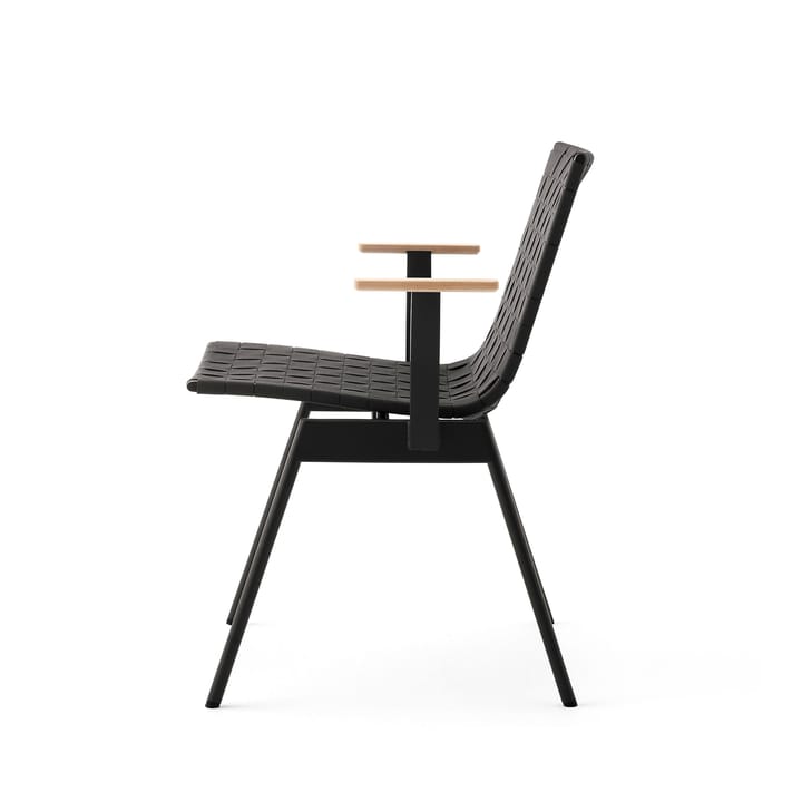 Ville Outdoor AV34 stoel, Warm black &Tradition
