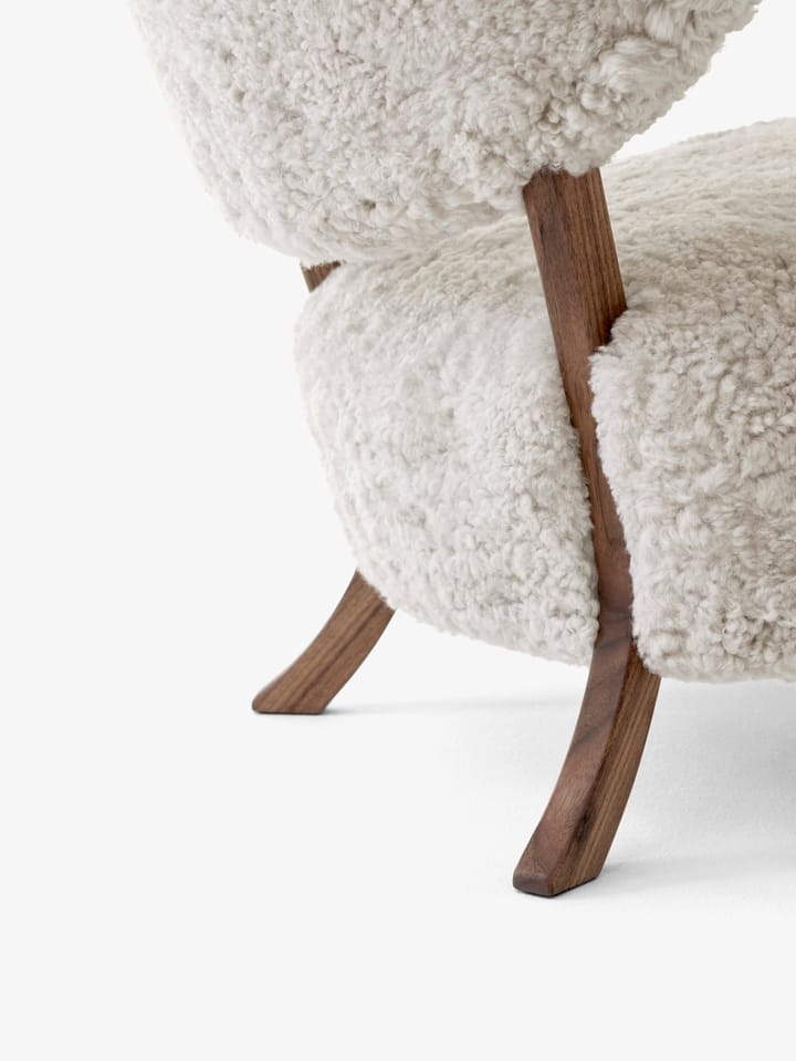 Wulff Lounge Chair ATD2 fauteuil, Geolied walnoot-Moonlight &Tradition