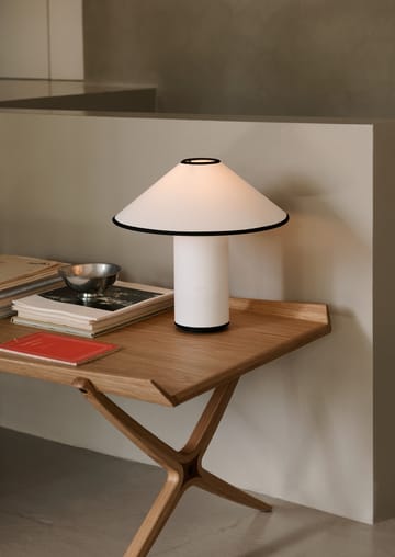 X HM13 salontafel 61x120 cm - Lacquered oak-walnut inserts - &Tradition