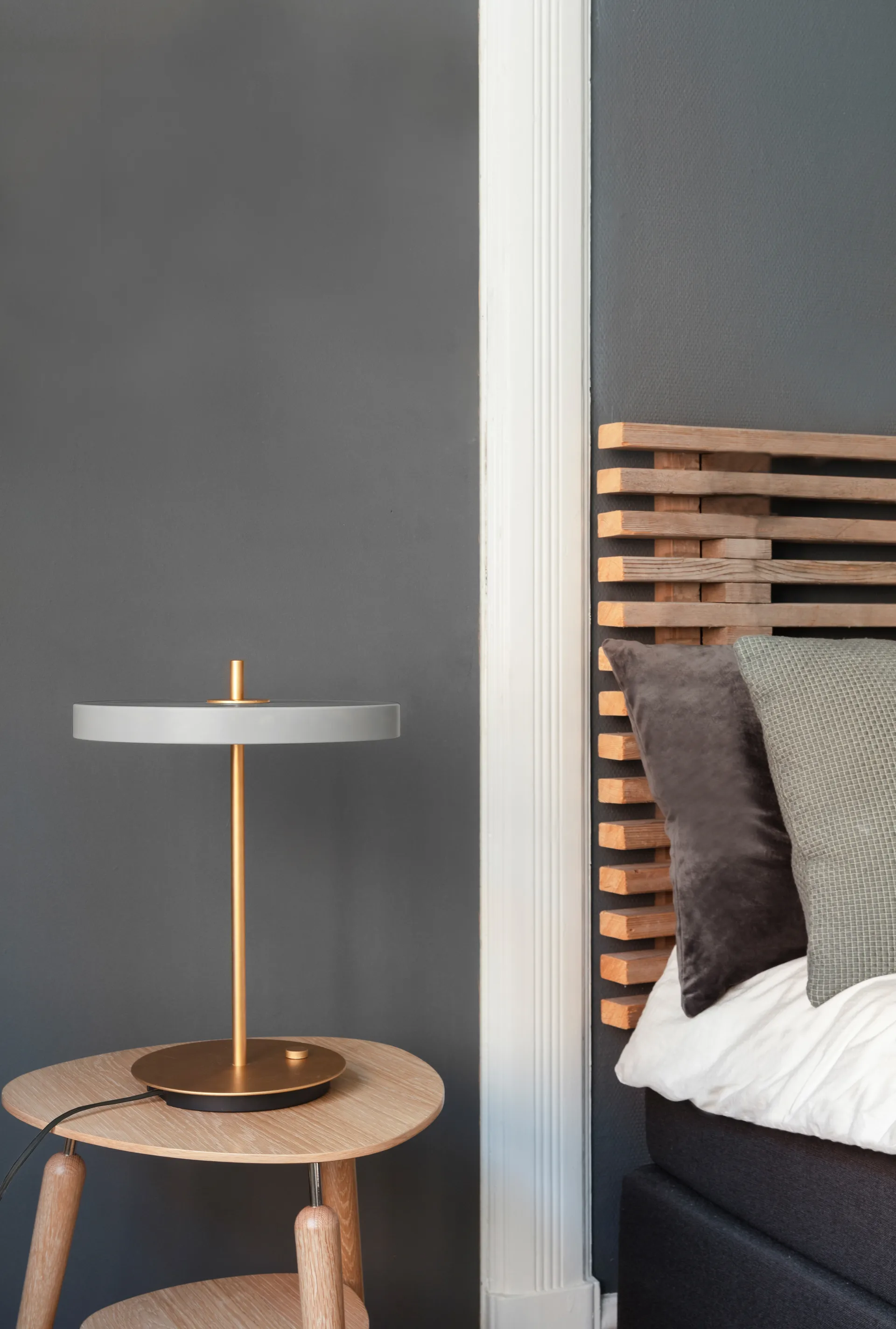 Asteria tafellamp, Mist Umage