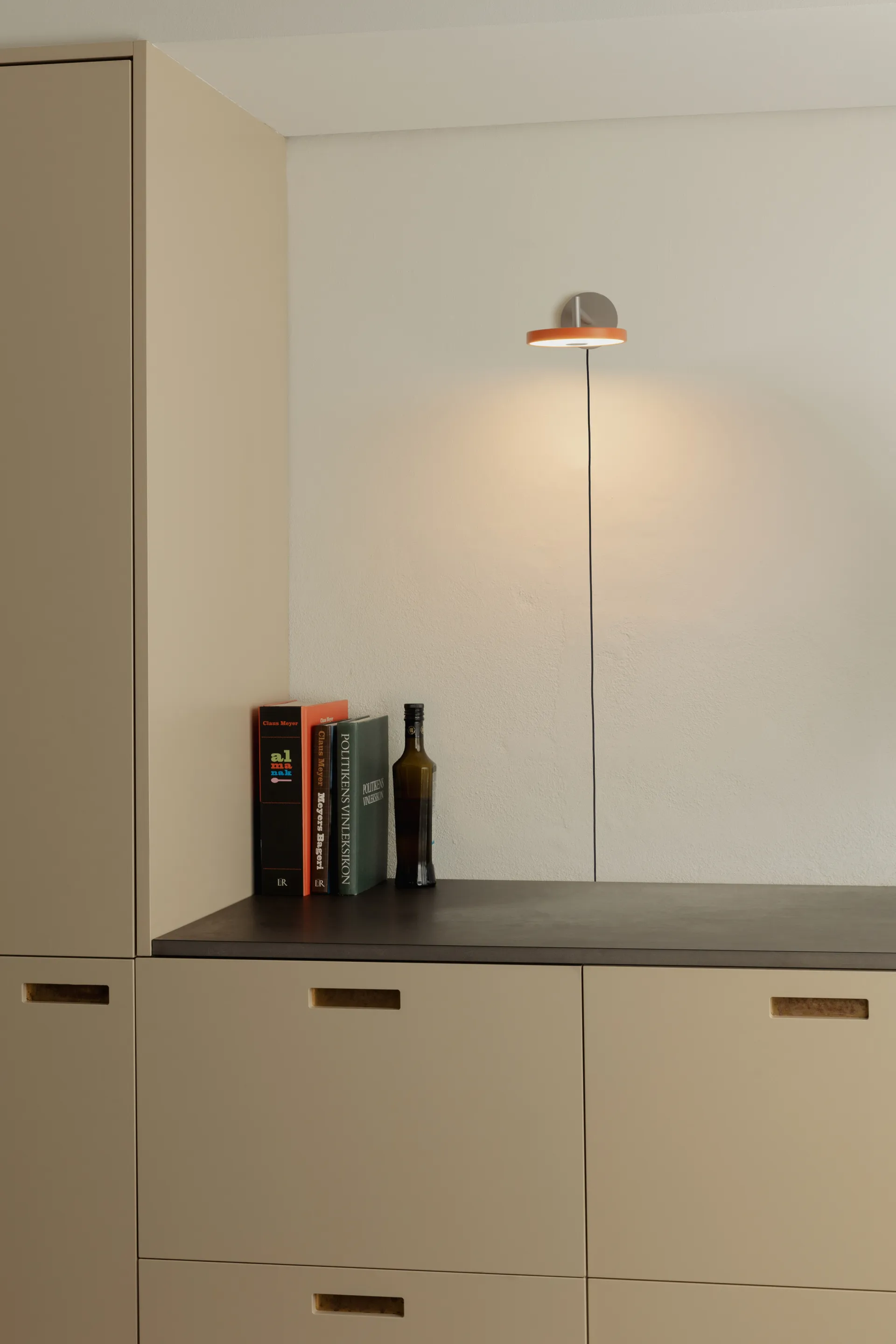 Asteria Wall wandlamp, Short, Nuance orange-chrome Umage