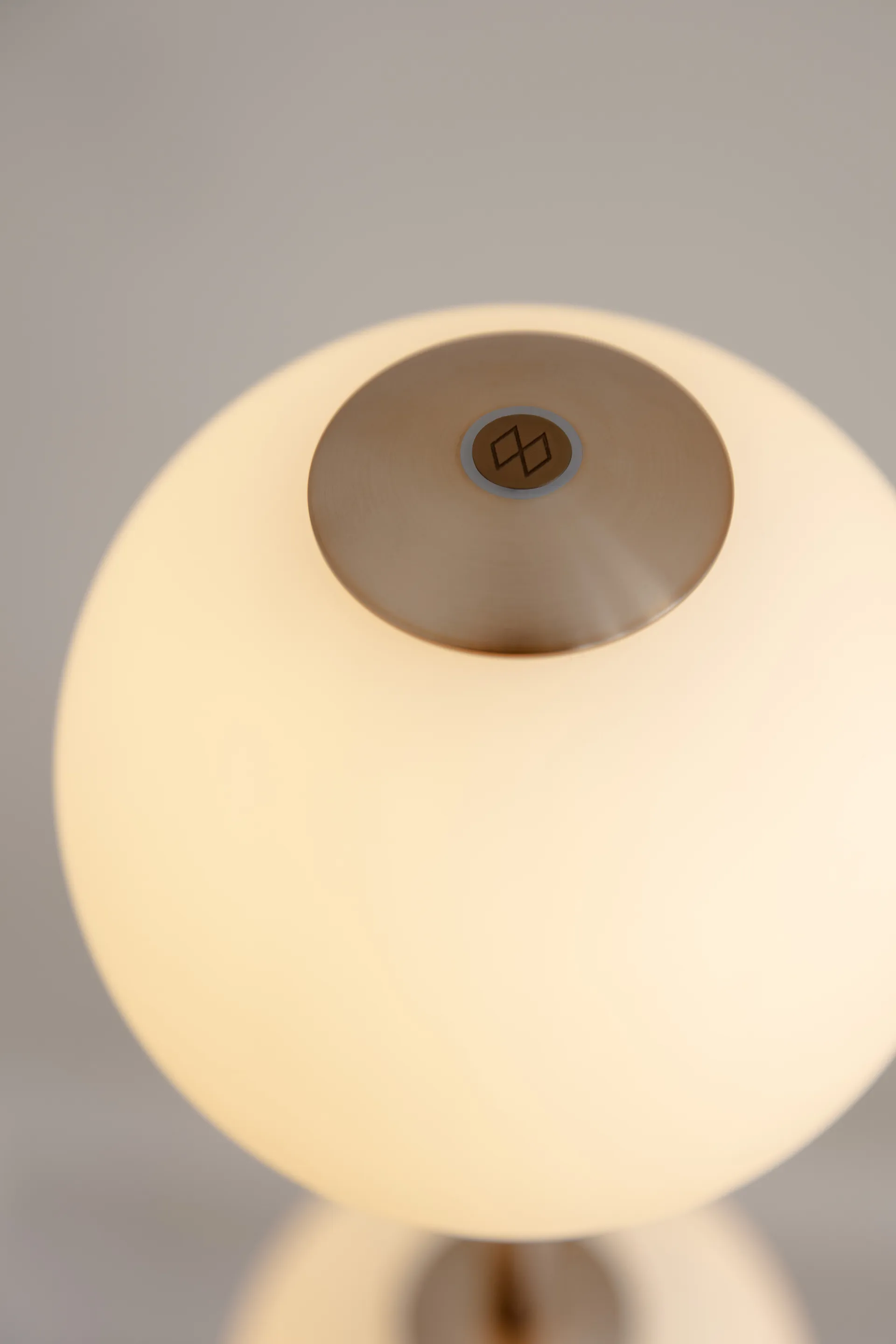 Audrey Floor vloerlamp, Verguld messing Umage