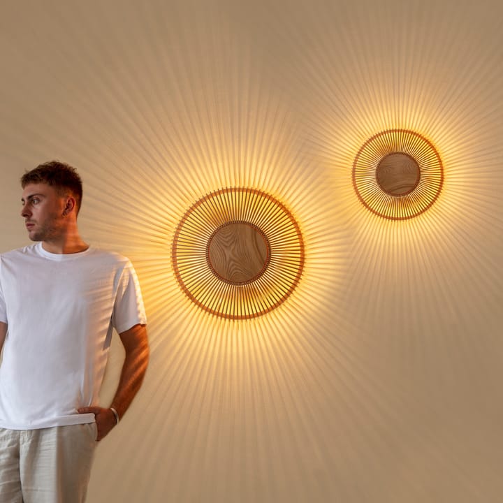 Clava Up wandlamp large, Eiken Umage