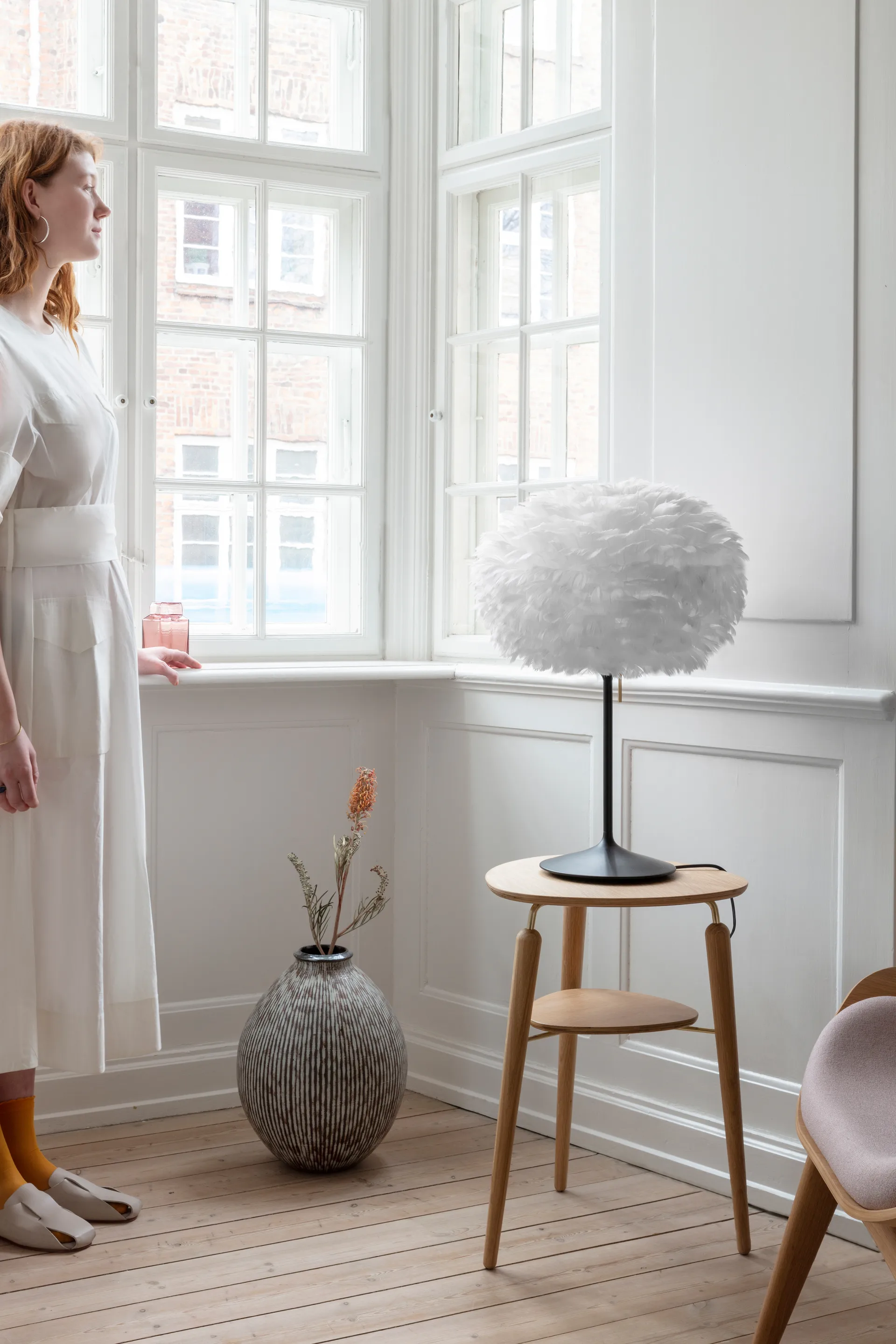 Eos tafellamp medium, Wit-Zwart Umage