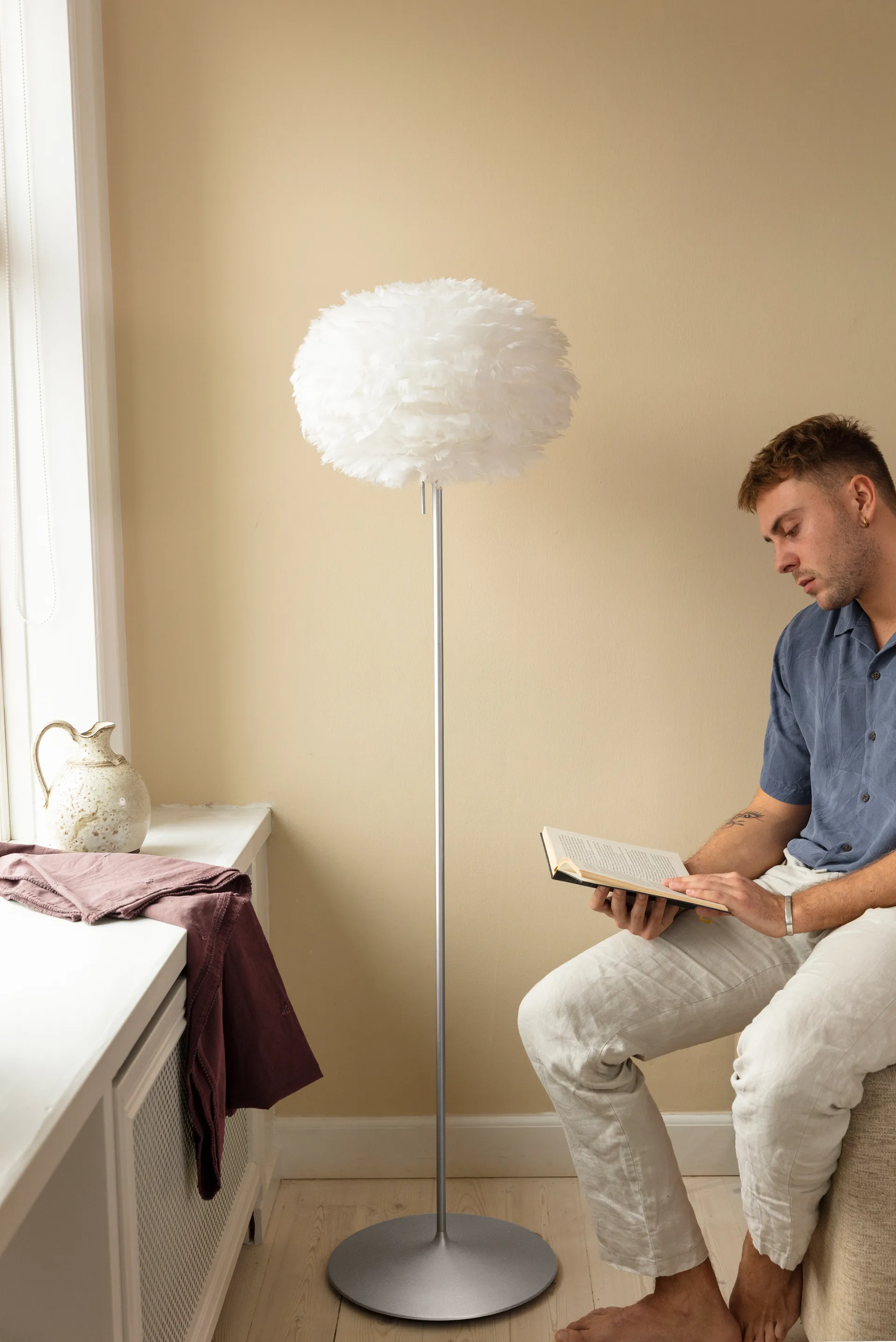 Eos vloerlamp medium, Wit-Geborsteld staal Umage