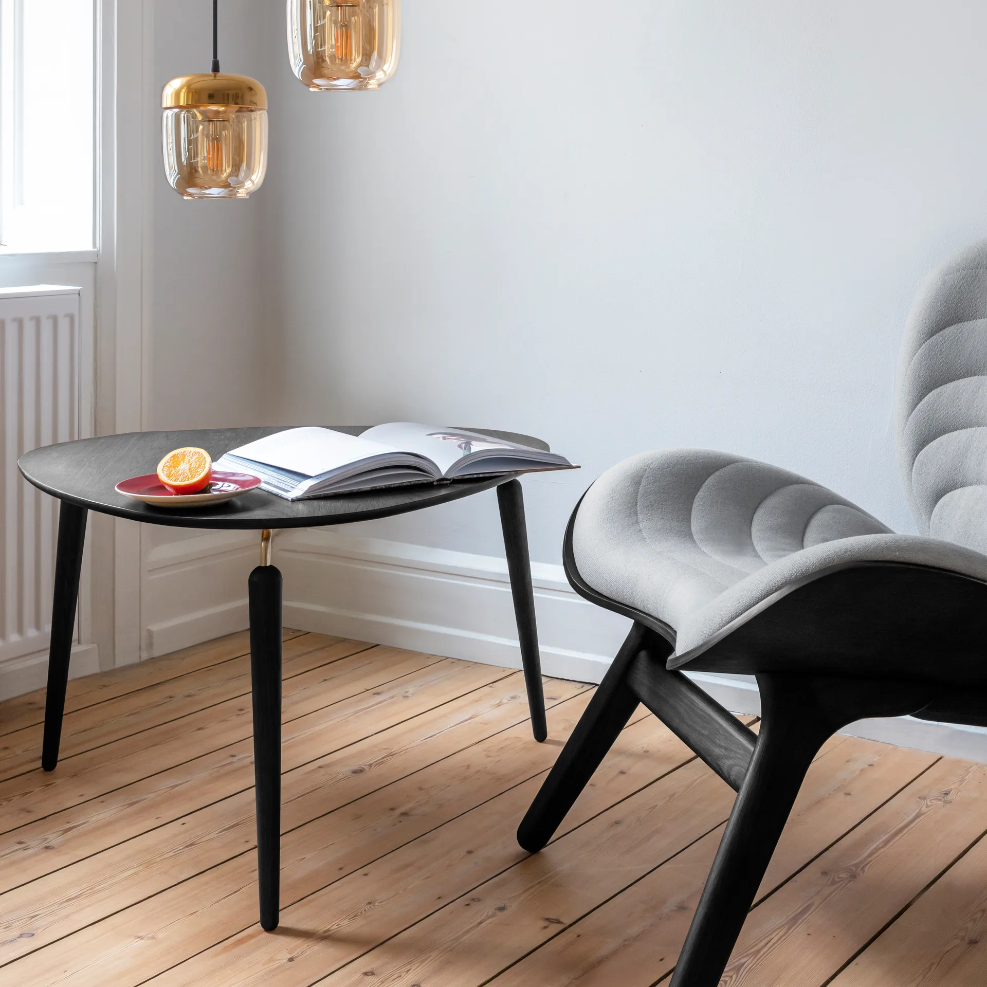 Hang Out salontafel, Zwart eiken-messing Umage